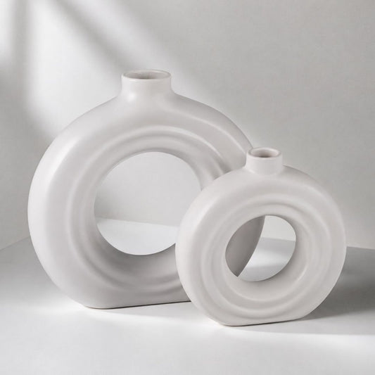Keramikvase – Stilrent dekorativt vas-set med modern ringdesign