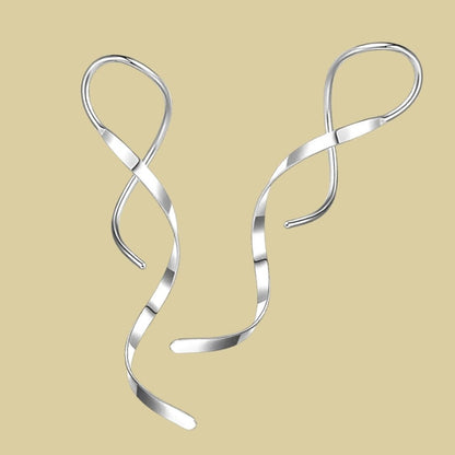 Spirale Silberohrringe – Eleganta långa örhängen med modern snurrad design
