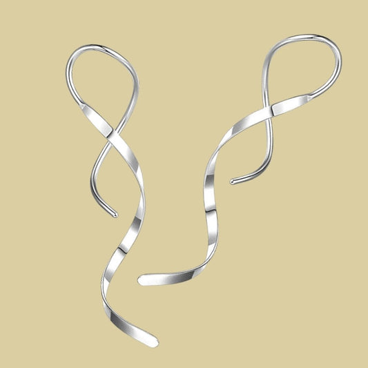 Spirale Silberohrringe – Eleganta långa örhängen med modern snurrad design